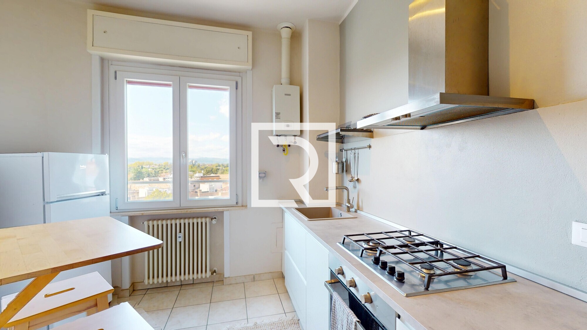 TRILOCALE-CON-VISTA-PANORAMICA-PIAZZALE-DELLA-VITTORIA-09152025_160335