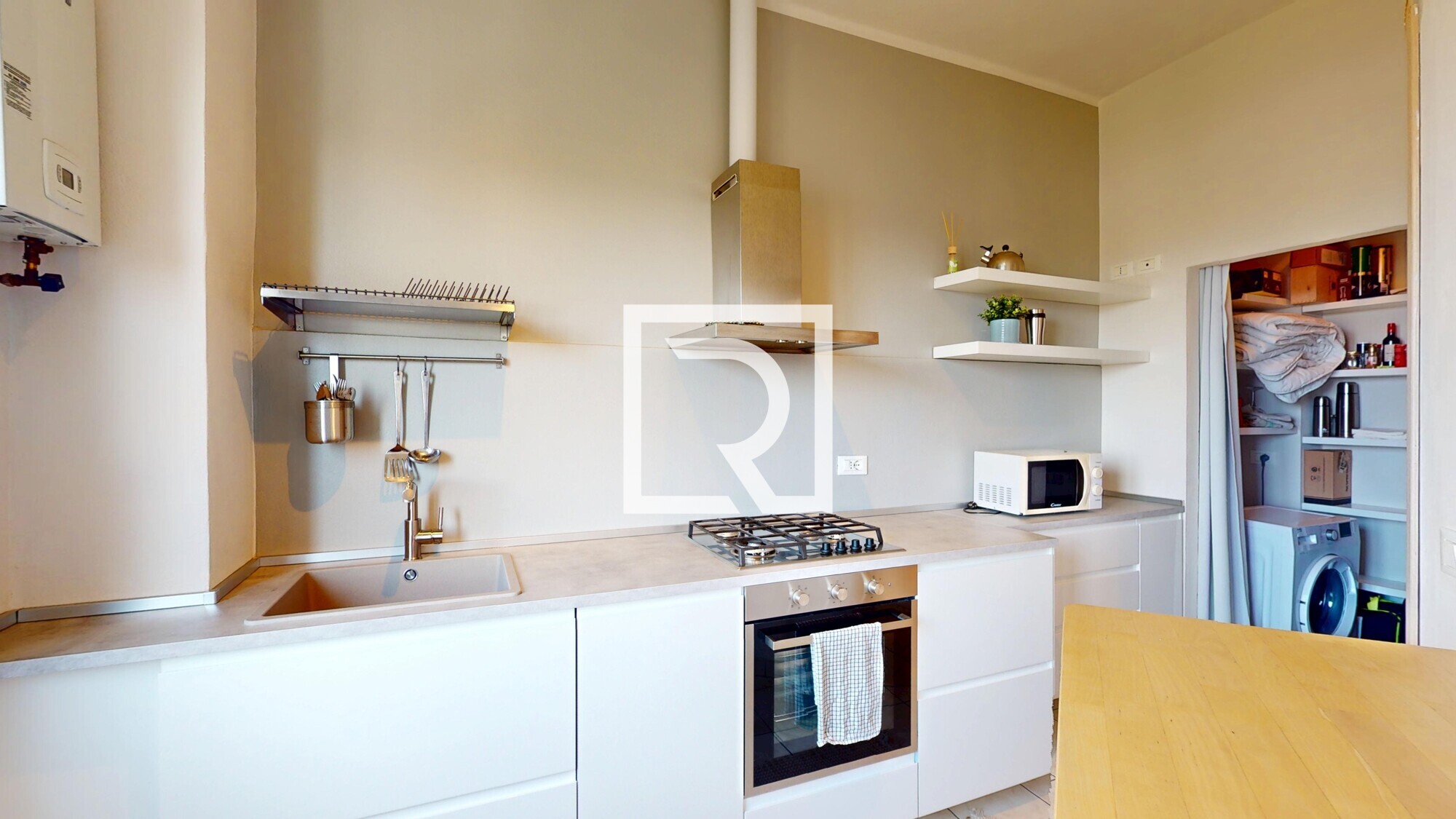 TRILOCALE-CON-VISTA-PANORAMICA-PIAZZALE-DELLA-VITTORIA-09152025_160407