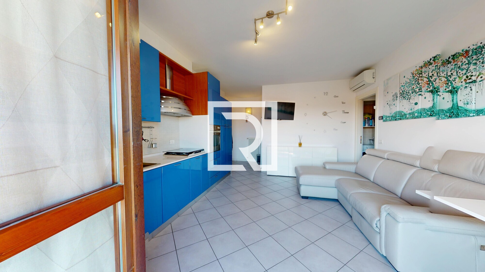 Appartamento-Trilocale-Con-Garage-Santangelo-09052025_104829