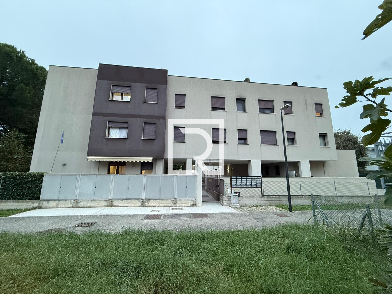 WhatsApp Image 2025-10-21 at 09.16.18 (4)