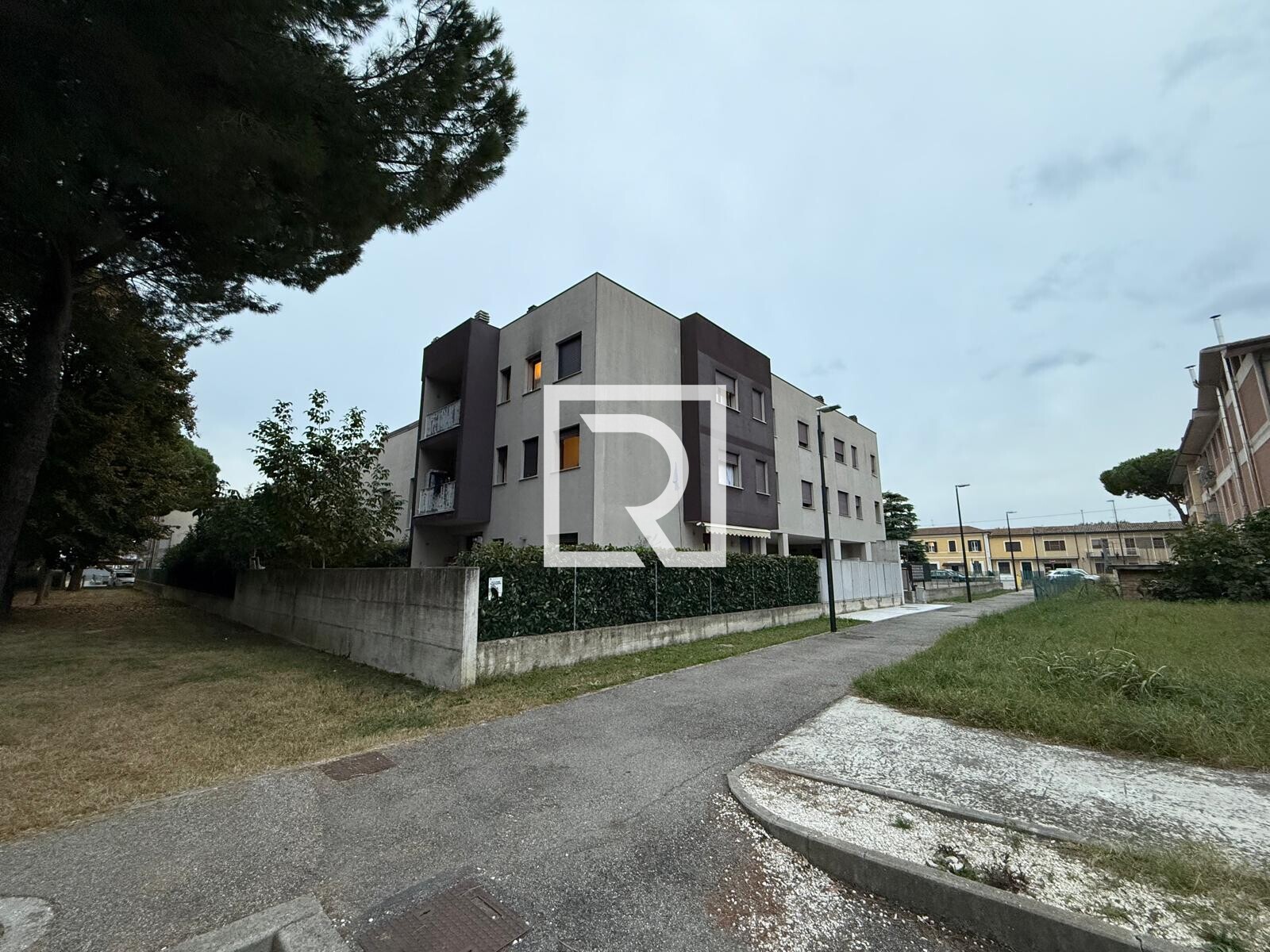 WhatsApp Image 2025-10-21 at 09.16.16