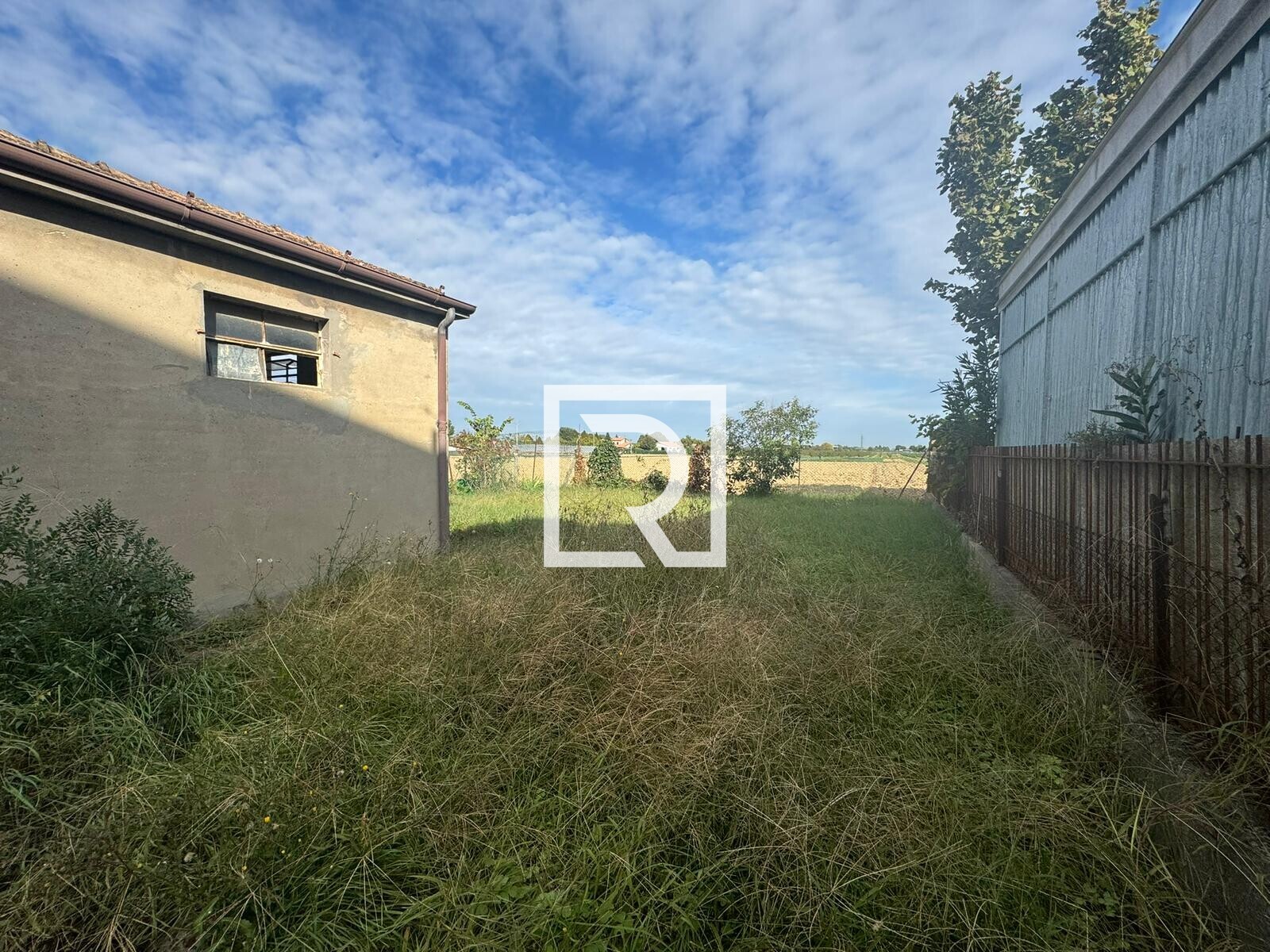 WhatsApp Image 2025-10-06 at 18.15.28 (1)