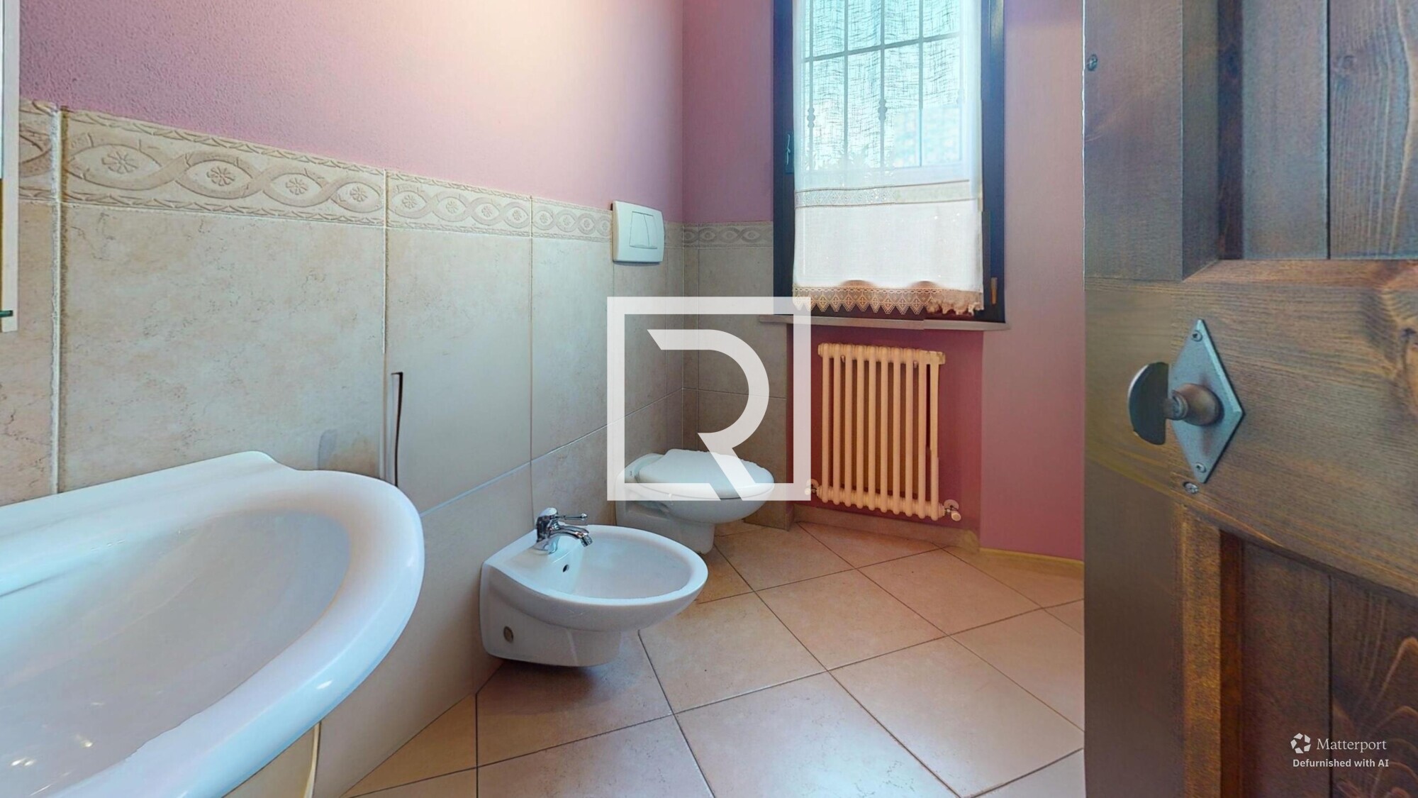 Villa-Bathroom-Defurnished 1