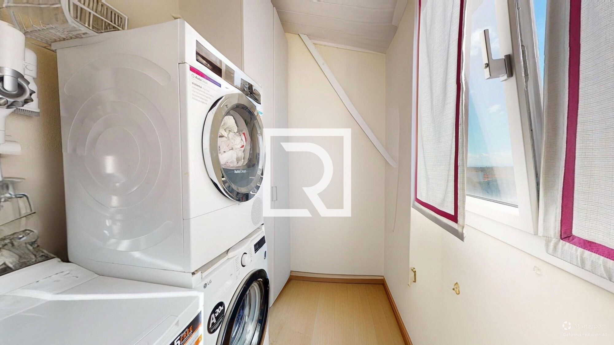 ATTICO--10212025_153500_defurnished