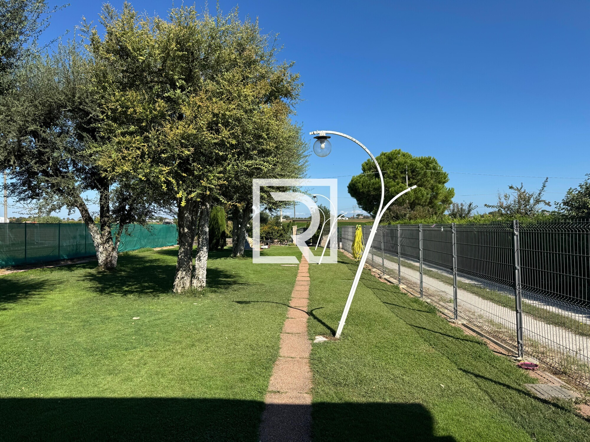 WhatsApp Image 2025-09-18 at 15.19.02 (1)