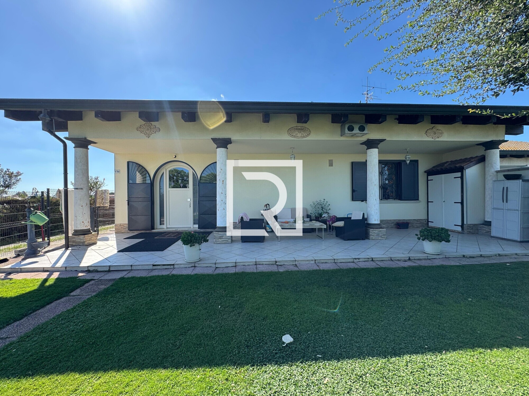 WhatsApp Image 2025-09-18 at 15.19.02 (2)