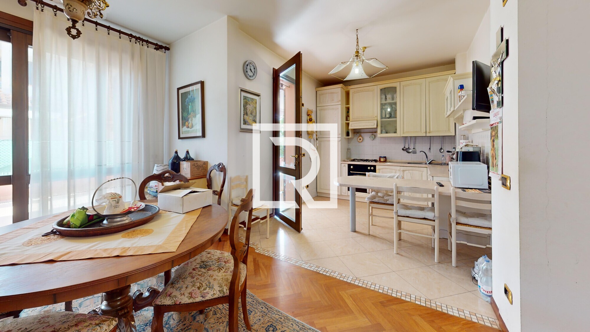 Turchetta-3-Dining-Room 1