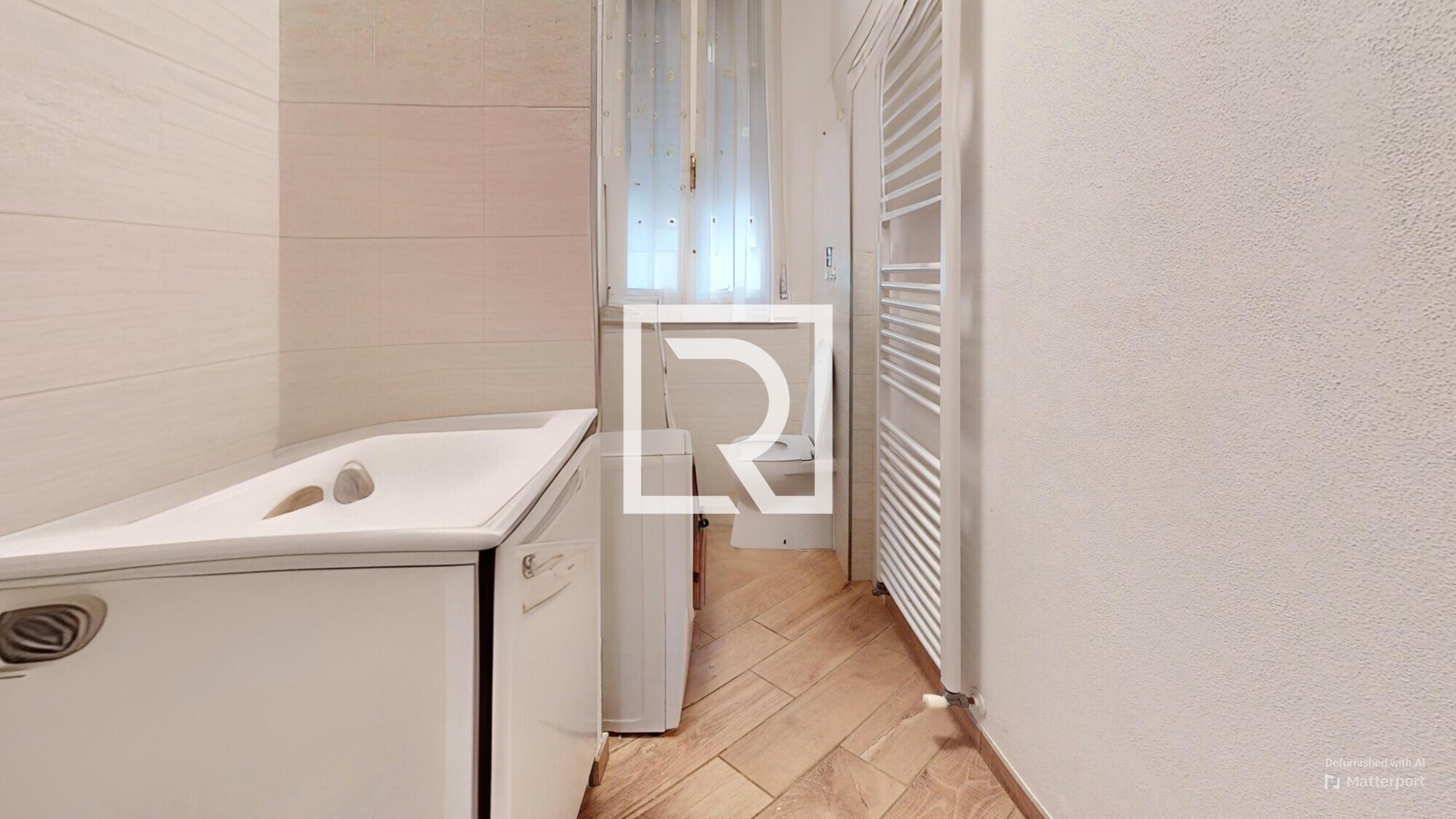 Senza-titolo-Bathroom-Defurnished 1