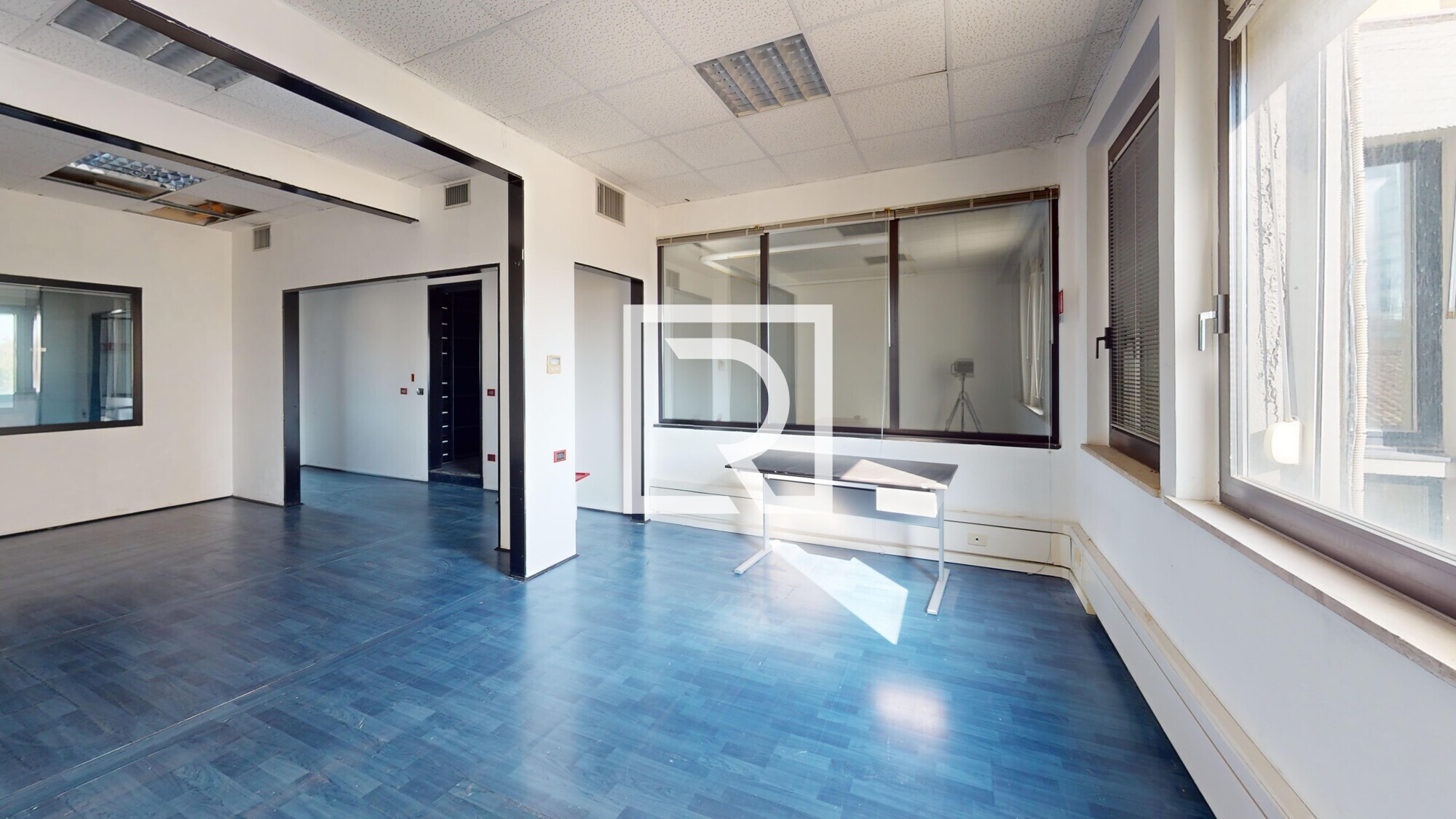 MAGAZZINI-ANTERIORE-Bedroom 3