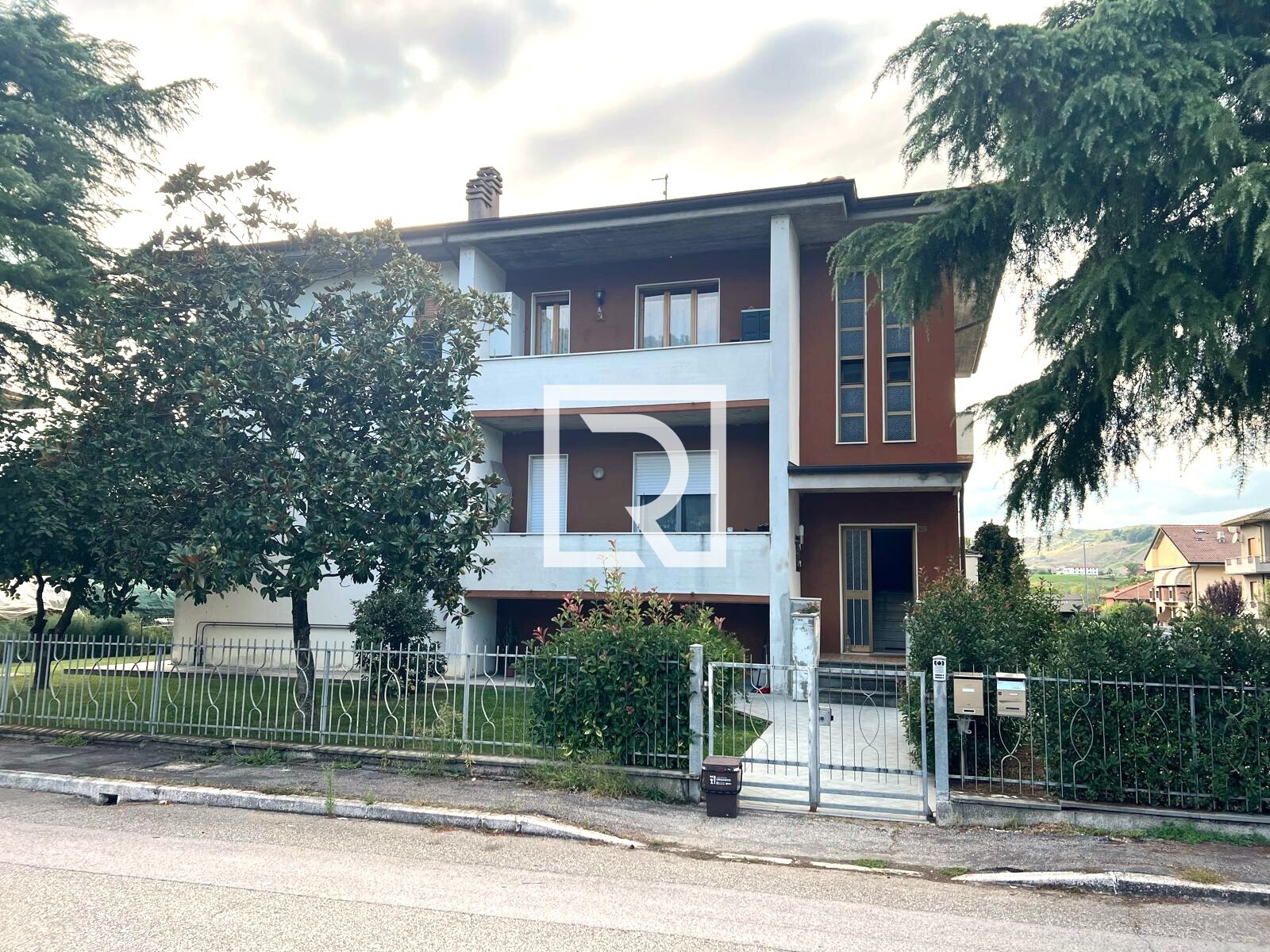 WhatsApp Image 2025-09-24 at 15.18.18