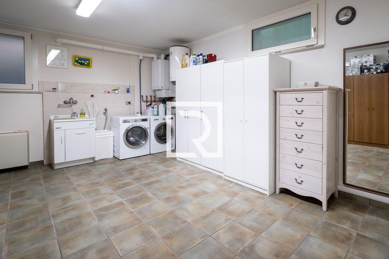 WhatsApp Image 2025-09-24 at 15.56.44