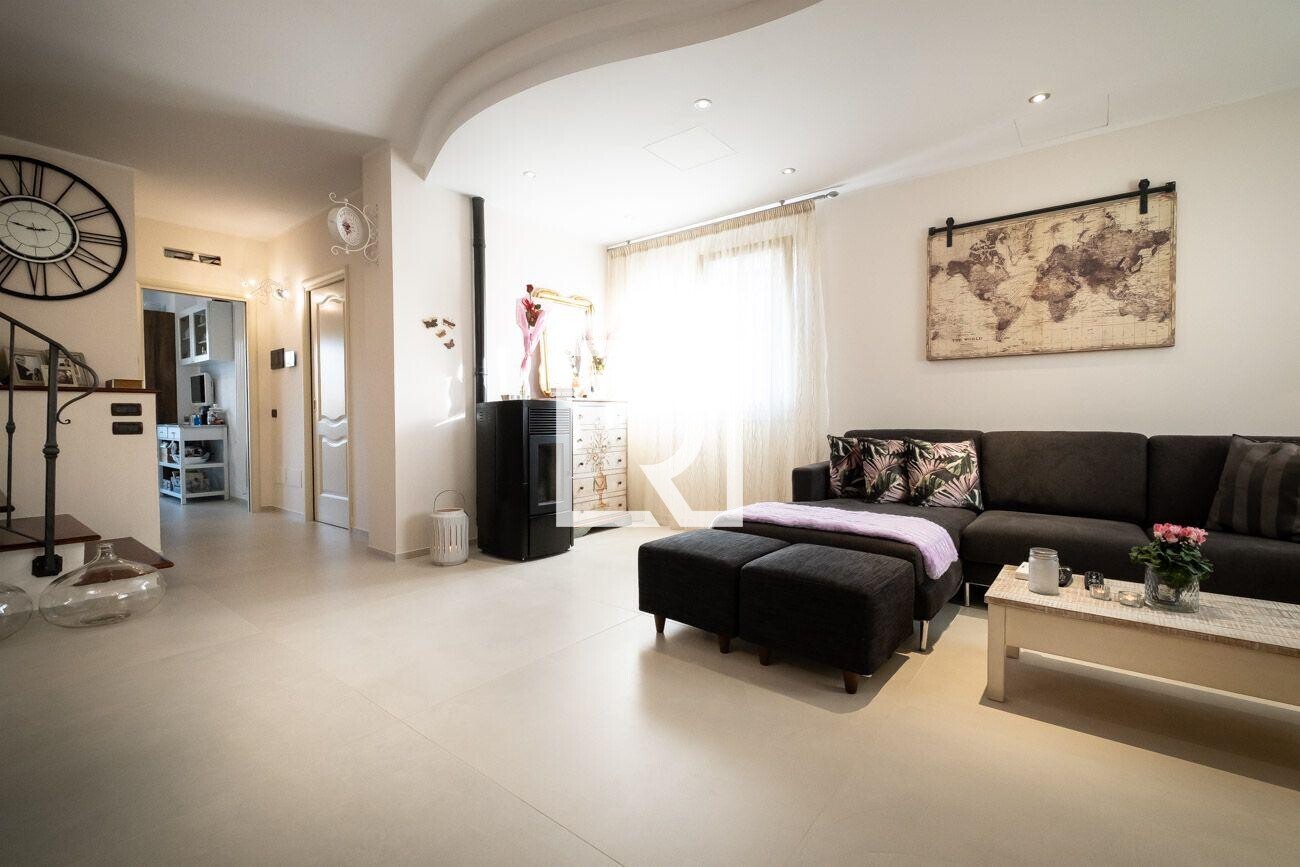 WhatsApp Image 2025-09-24 at 15.56.45