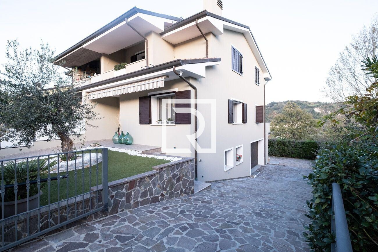 WhatsApp Image 2025-09-24 at 15.56.45 (1)