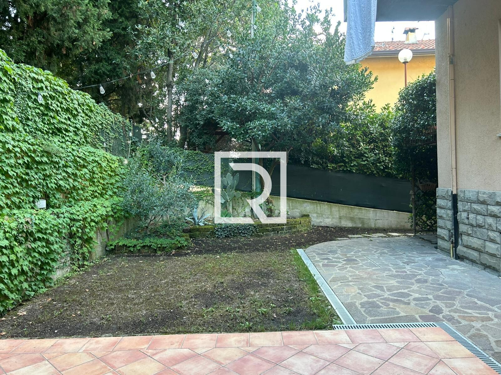 WhatsApp Image 2025-10-01 at 19.02.58 (1)