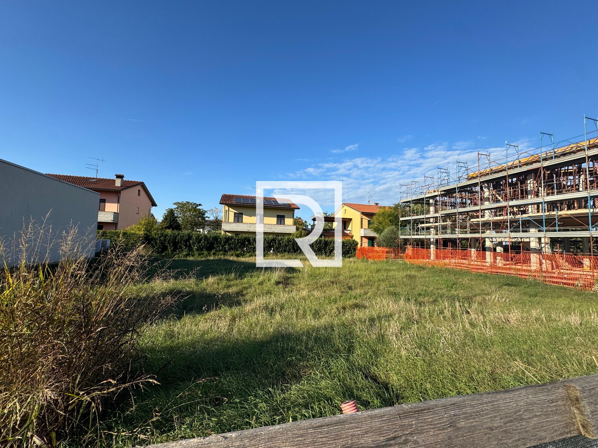 WhatsApp Image 2025-09-29 at 17.42.00 (1)