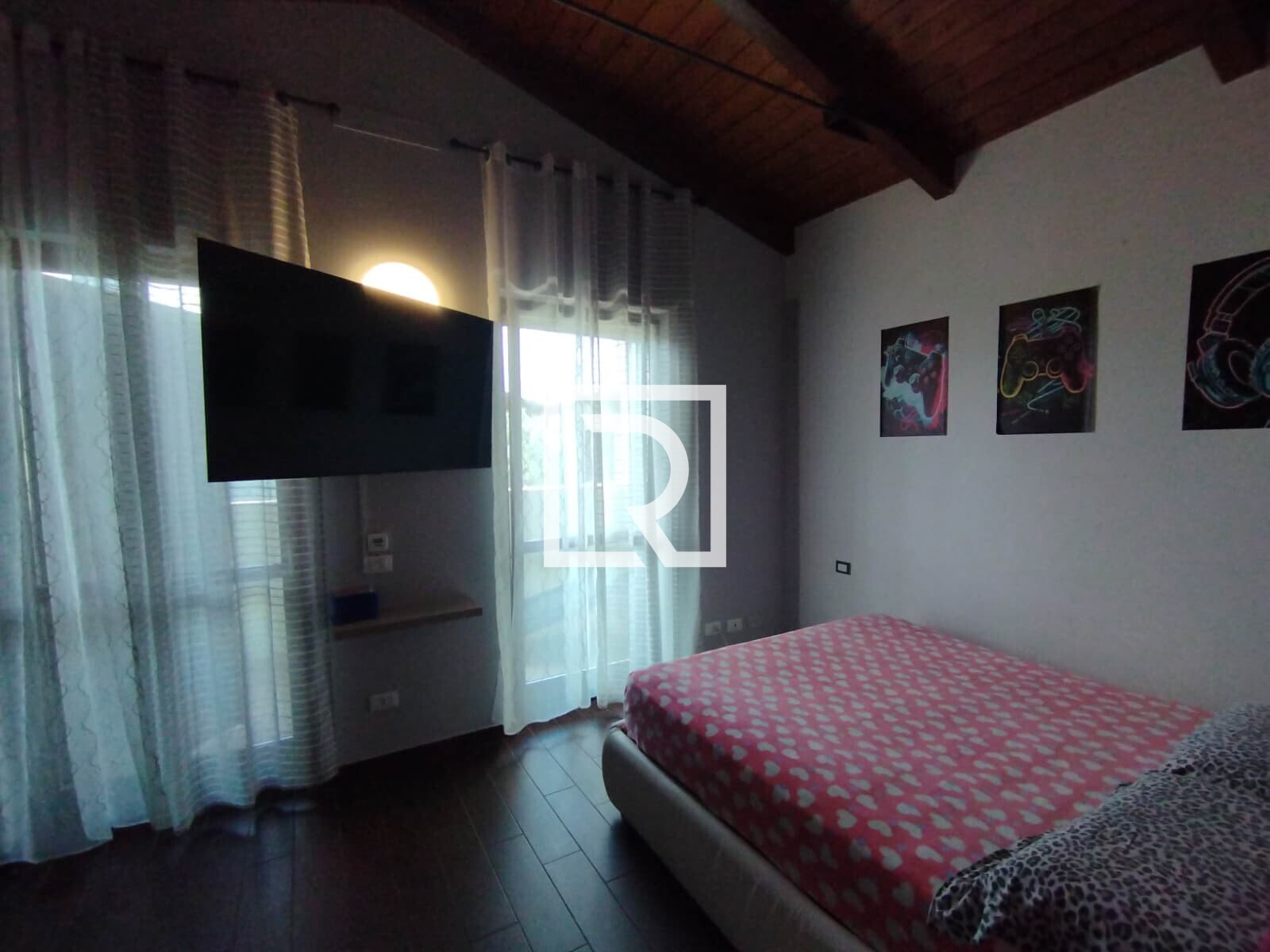 WhatsApp Image 2025-09-29 at 12.43.54 (2)