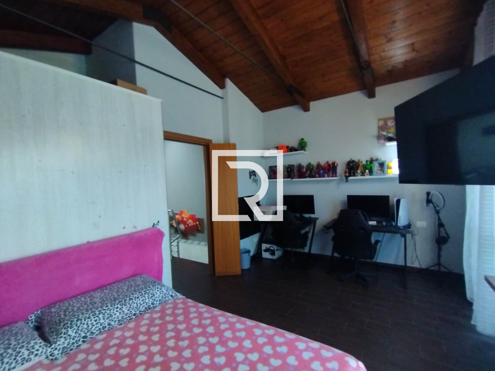 WhatsApp Image 2025-09-29 at 12.43.54 (1)