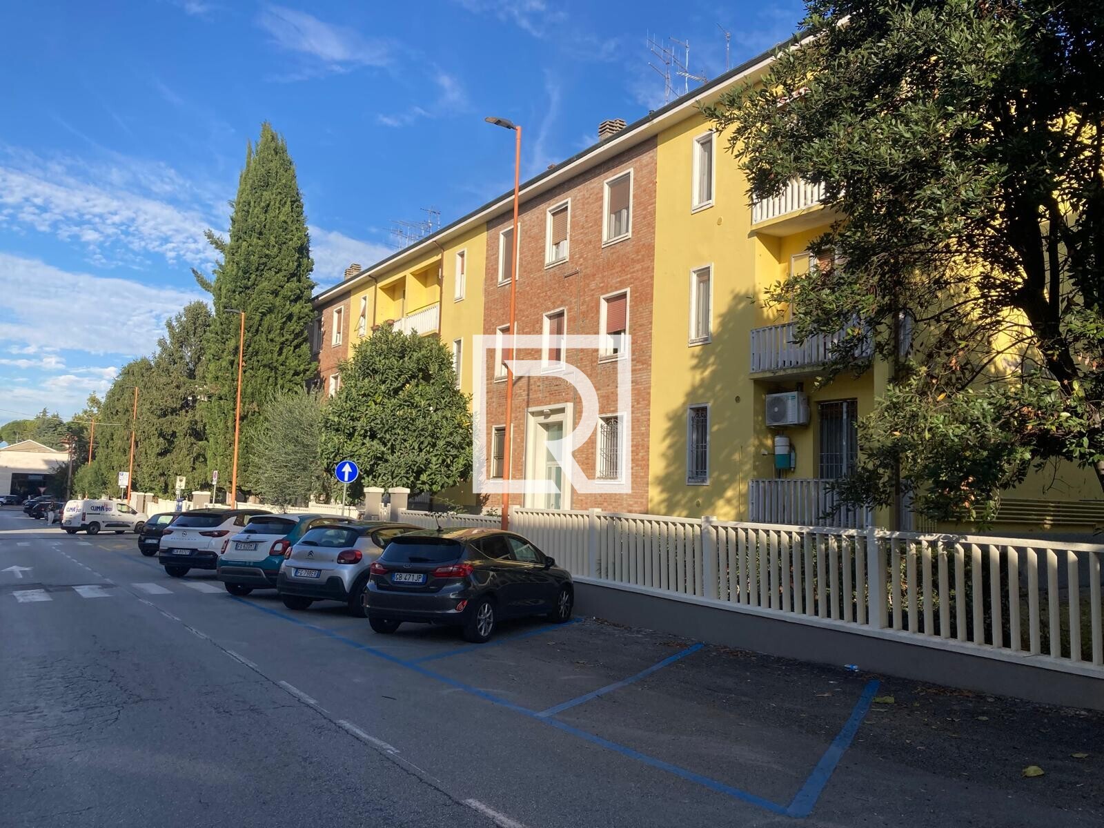 WhatsApp Image 2025-10-09 at 17.39.01