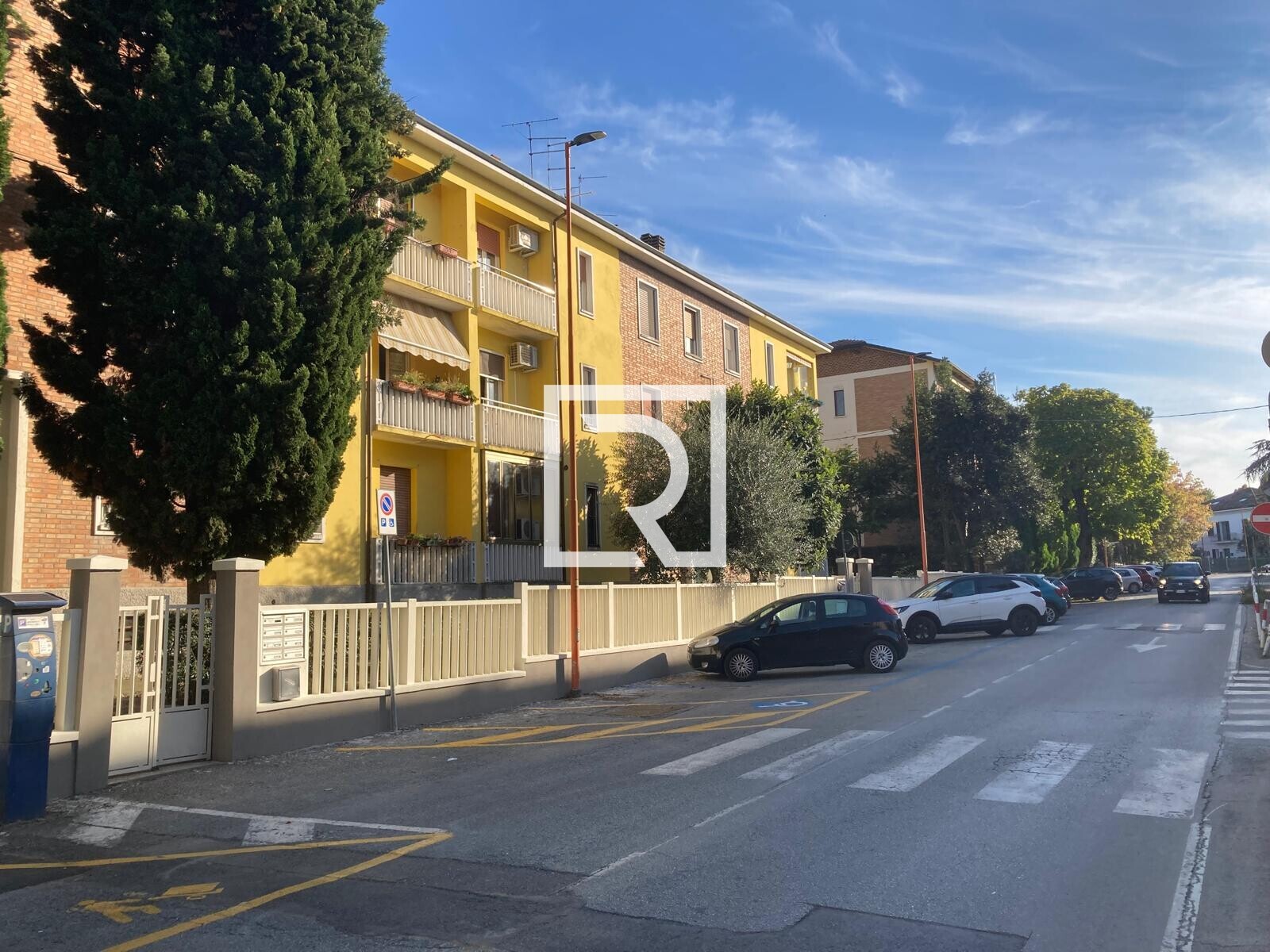 WhatsApp Image 2025-10-09 at 17.39.04 (1)