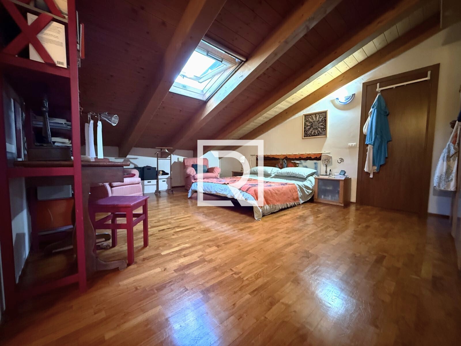 WhatsApp Image 2025-10-07 at 18.24.04