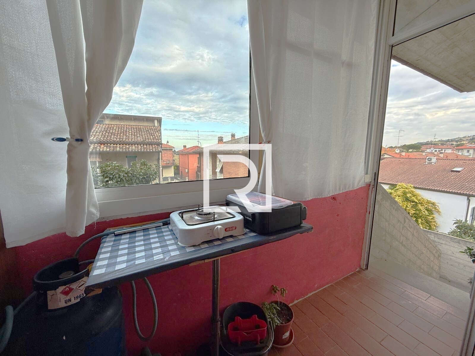 WhatsApp Image 2025-10-17 at 09.31.45 (1)