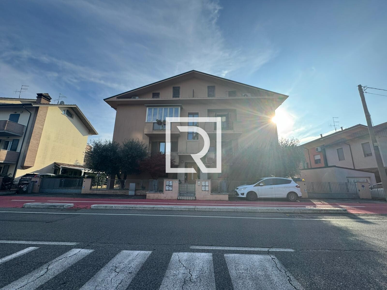 WhatsApp Image 2025-12-03 at 13.57.36