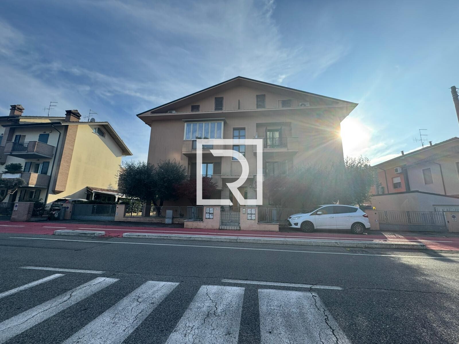 WhatsApp Image 2025-12-03 at 13.57.38