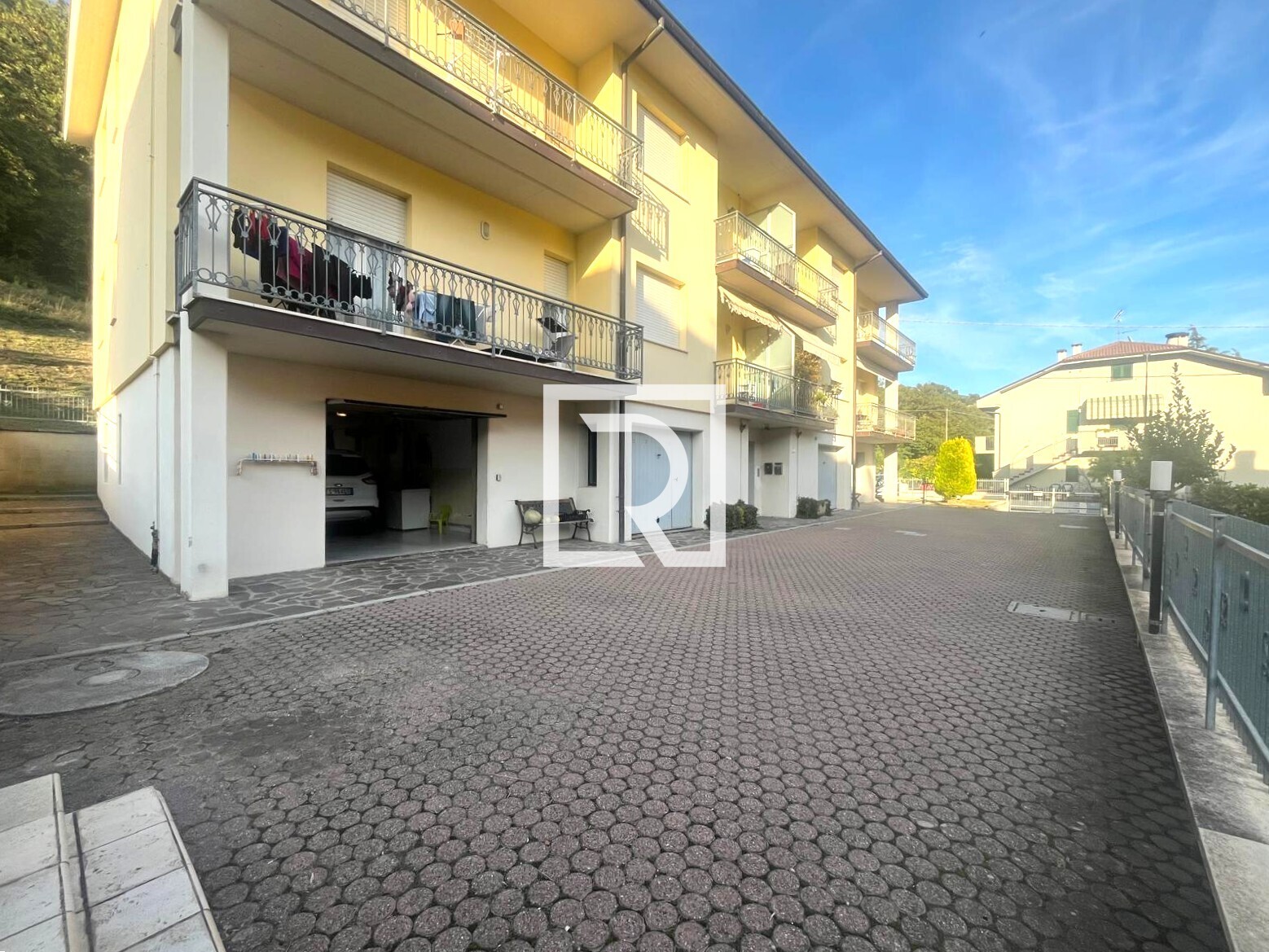 WhatsApp Image 2025-10-09 at 20.41.36 (2)