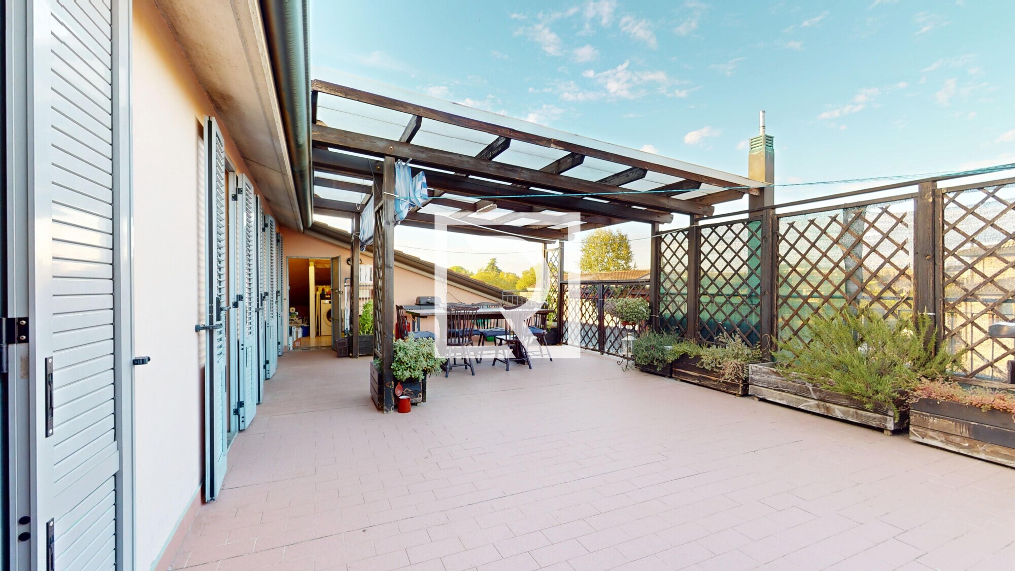 QUADRILOCALE-CON-TERRAZZO-PANORAMICO-10102025_154018