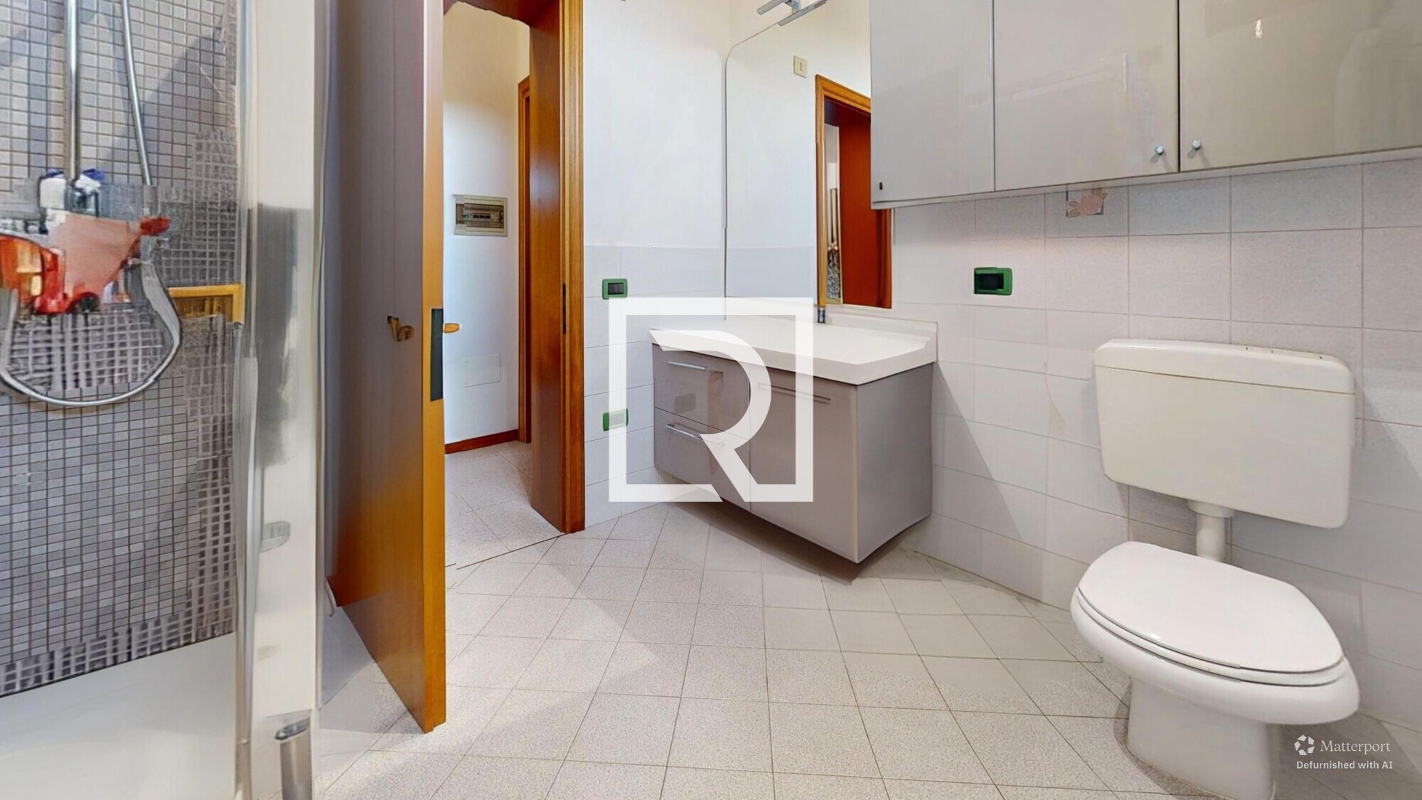 QUADRILOCALE-CON-TERRAZZO-PANORAMICO-Bathroom-Defurnished