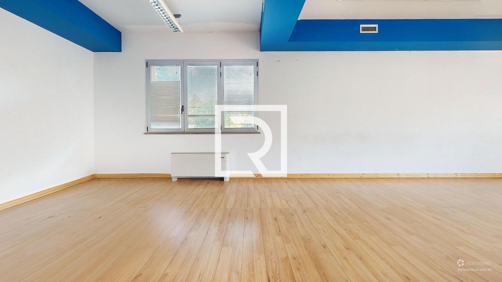 75-Via-Leucadio-Solombrini-Living-Room-Defurnished 1