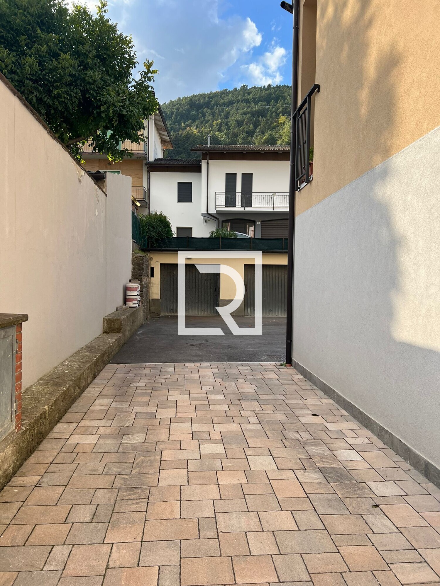 WhatsApp Image 2025-10-17 at 11.33.57