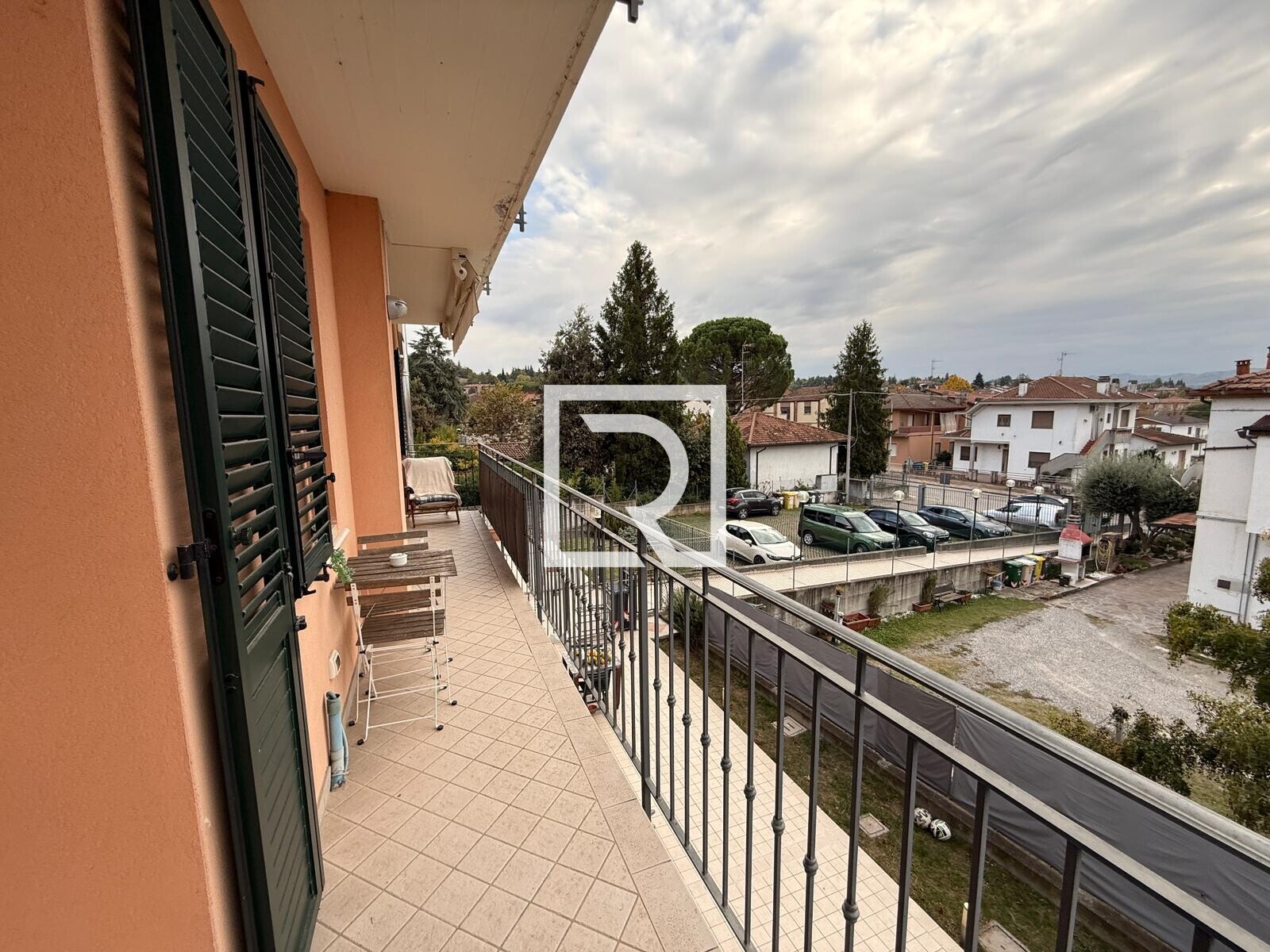 WhatsApp Image 2025-10-20 at 10.00.16