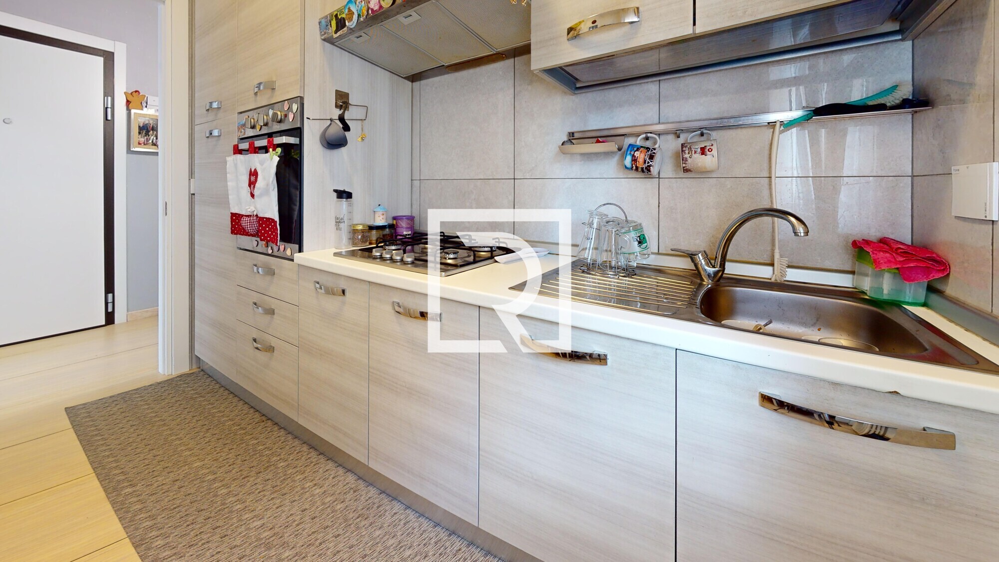 TRILOCALE-PIANO-PRIMO-CON-CANTINA-E-GARAGE-Kitchen