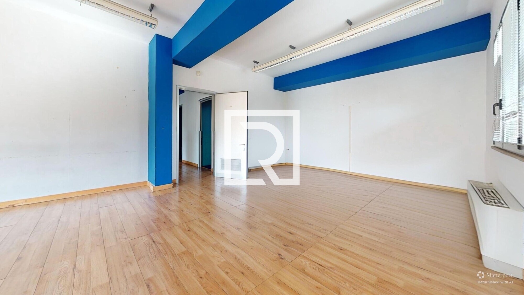 75-Via-Leucadio-Solombrini-Living-Room-Defurnished 2