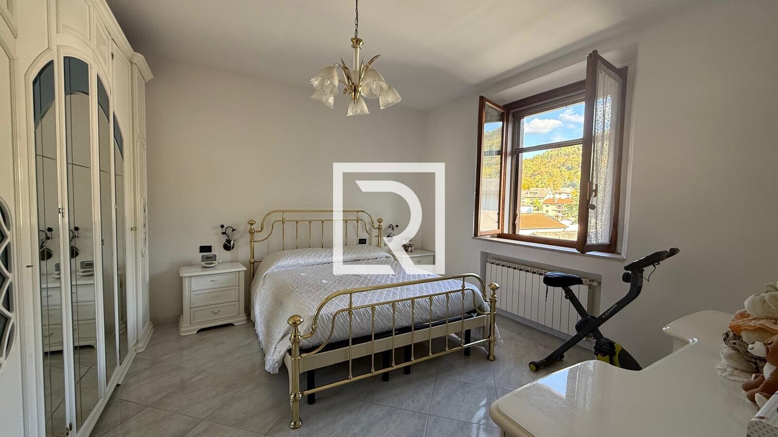 WhatsApp Image 2025-10-21 at 17.00.11