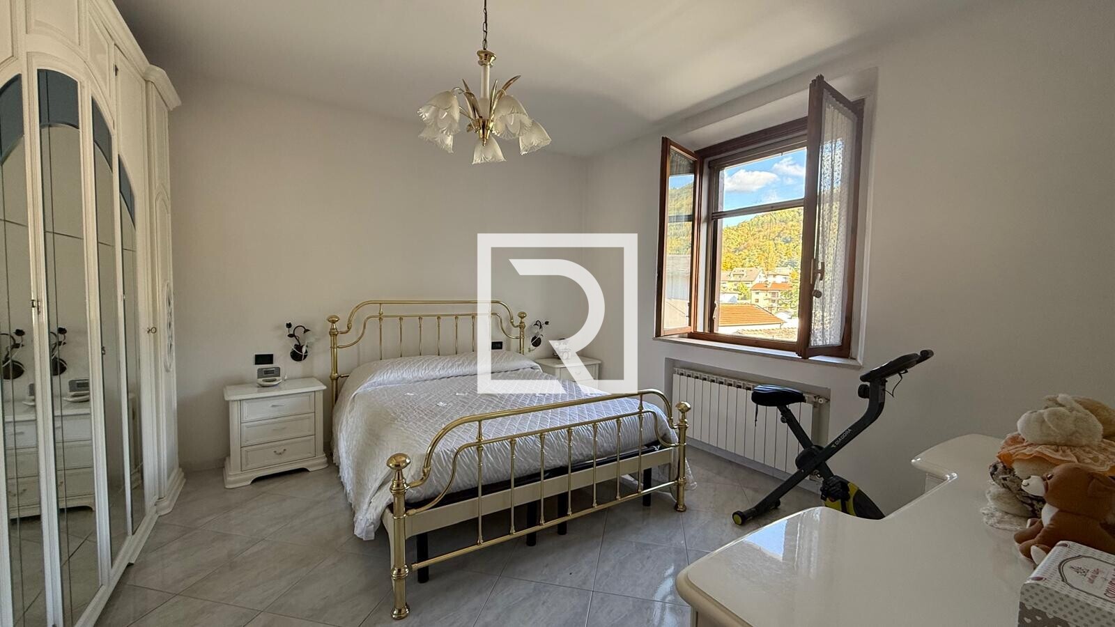 WhatsApp Image 2025-10-21 at 17.00.13