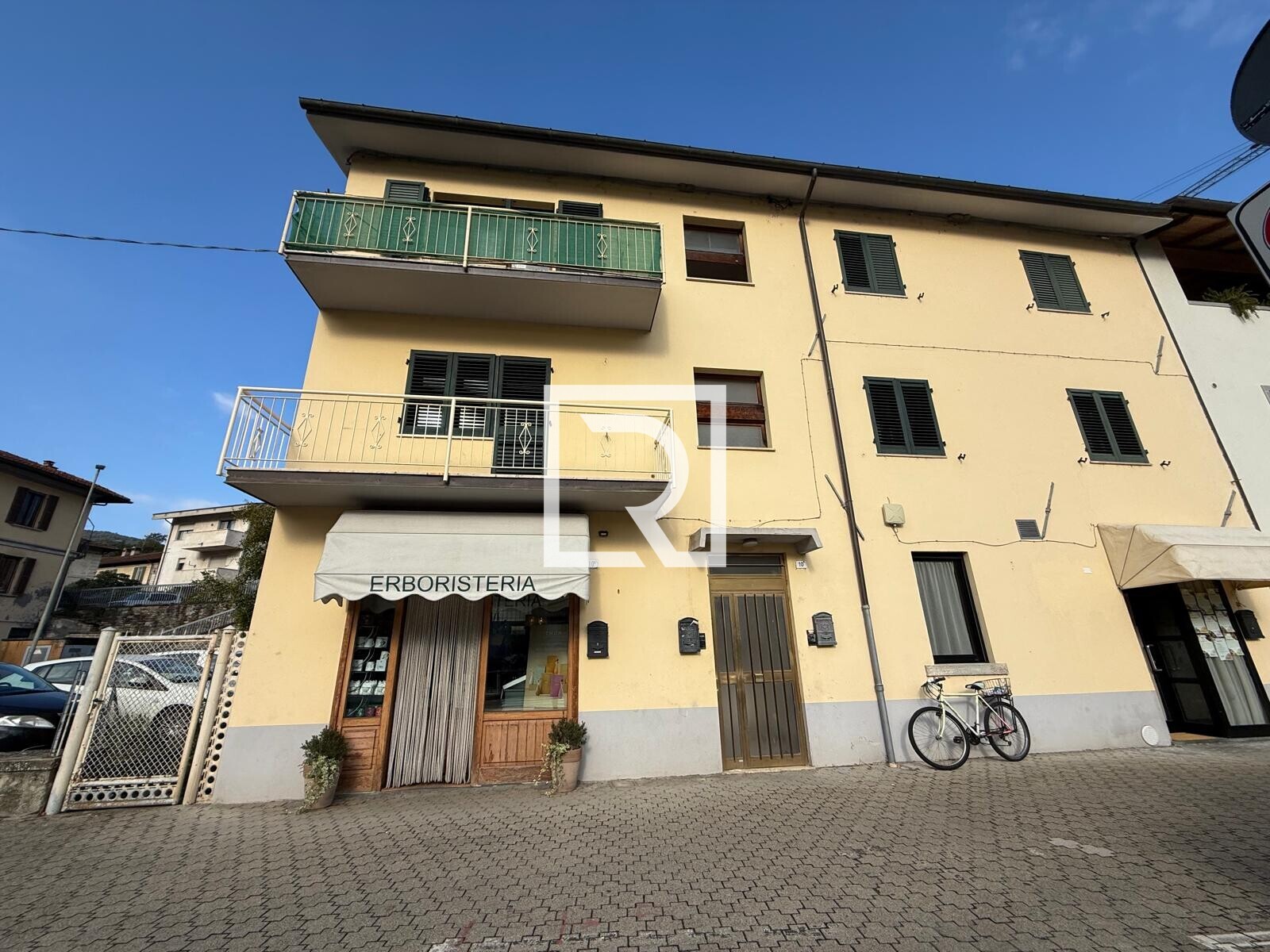 WhatsApp Image 2025-10-21 at 17.18.42 (12)