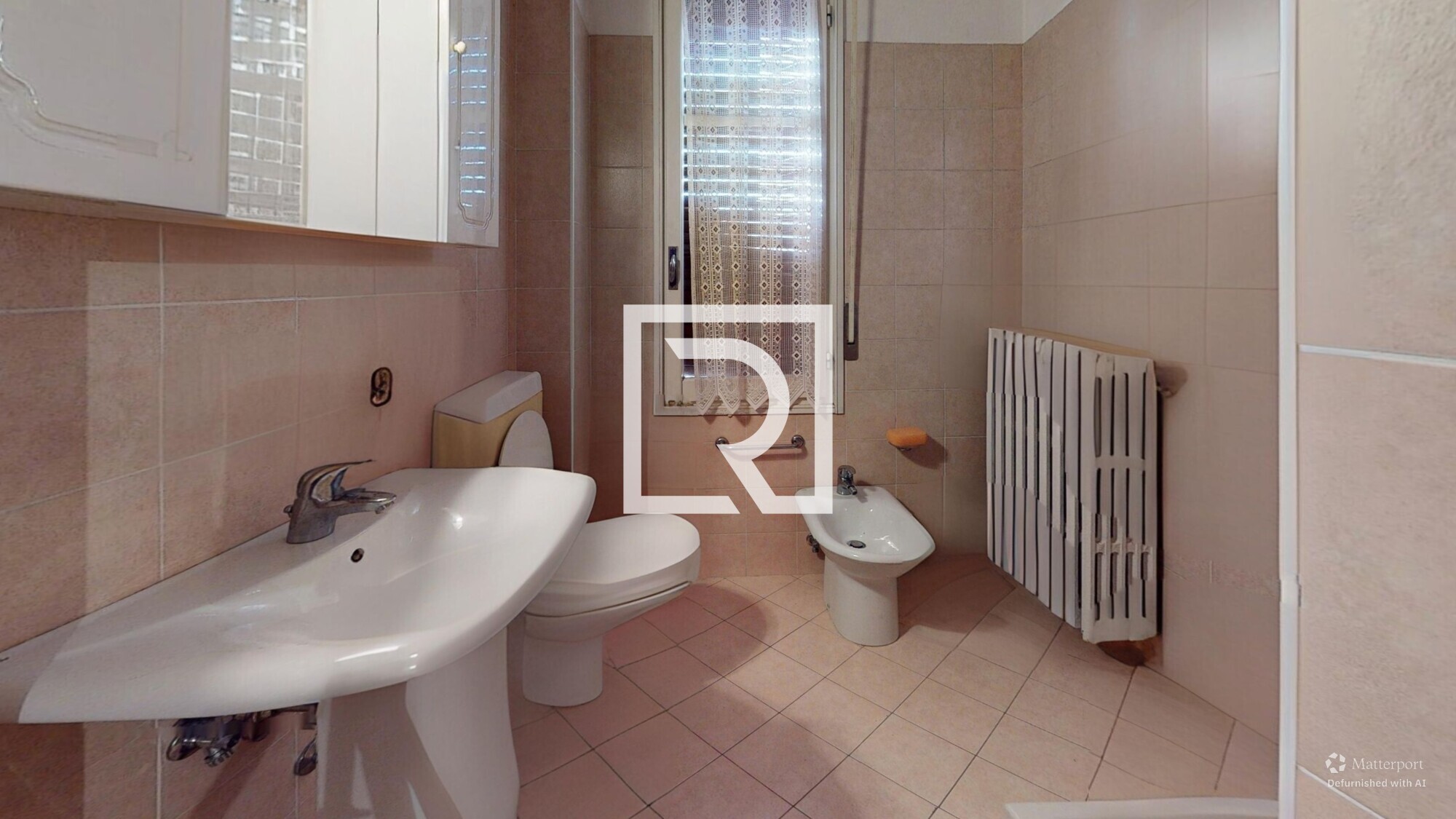 Bathroom-Defurnished