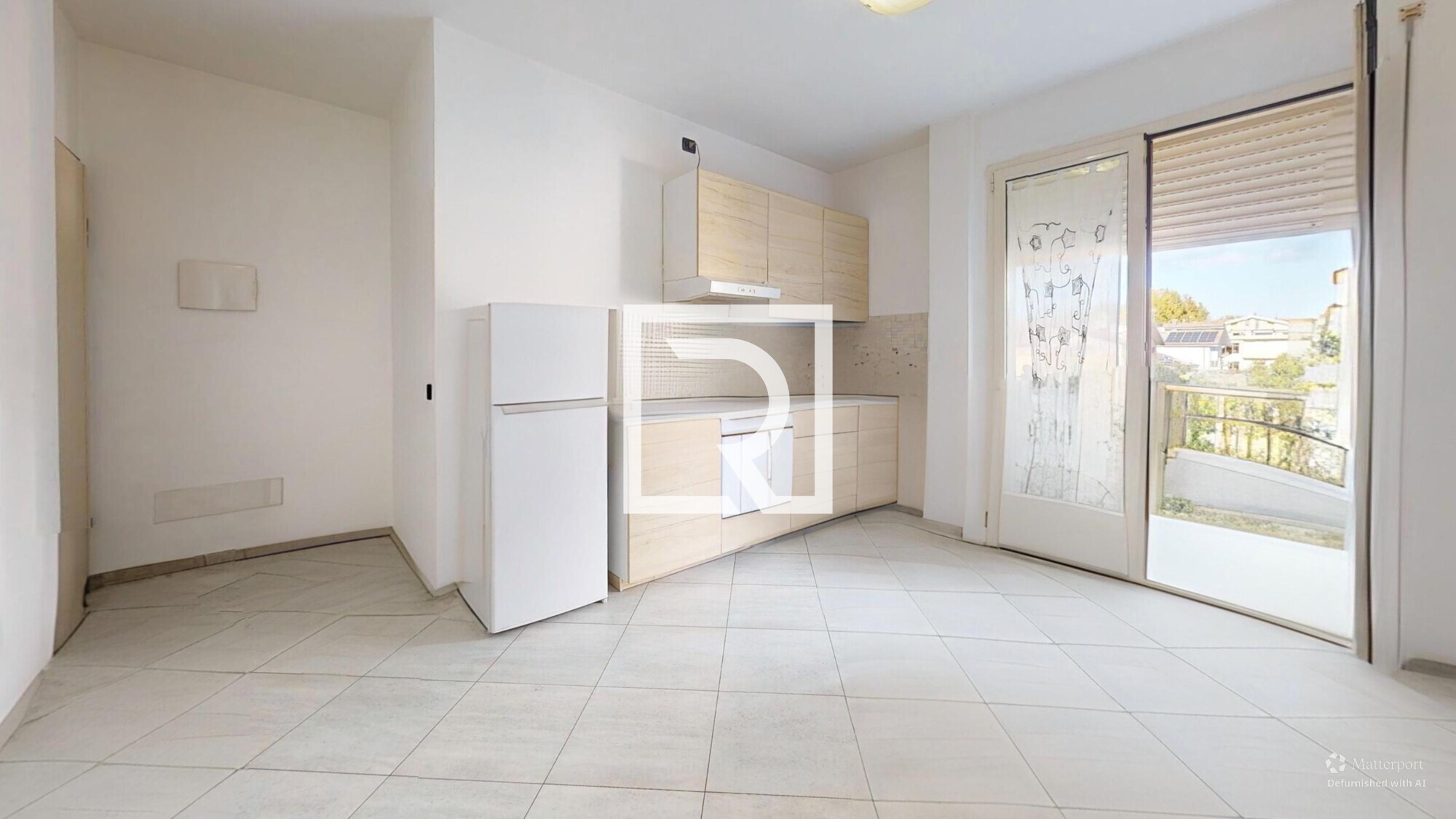 Viserba-P-Kitchen-Defurnished