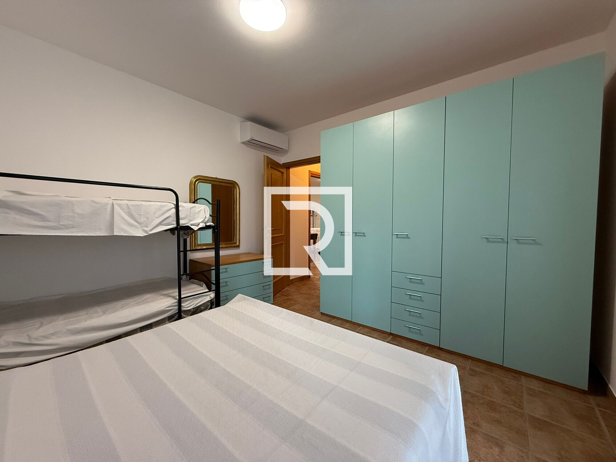 WhatsApp Image 2025-12-12 at 15.09.49 (1)