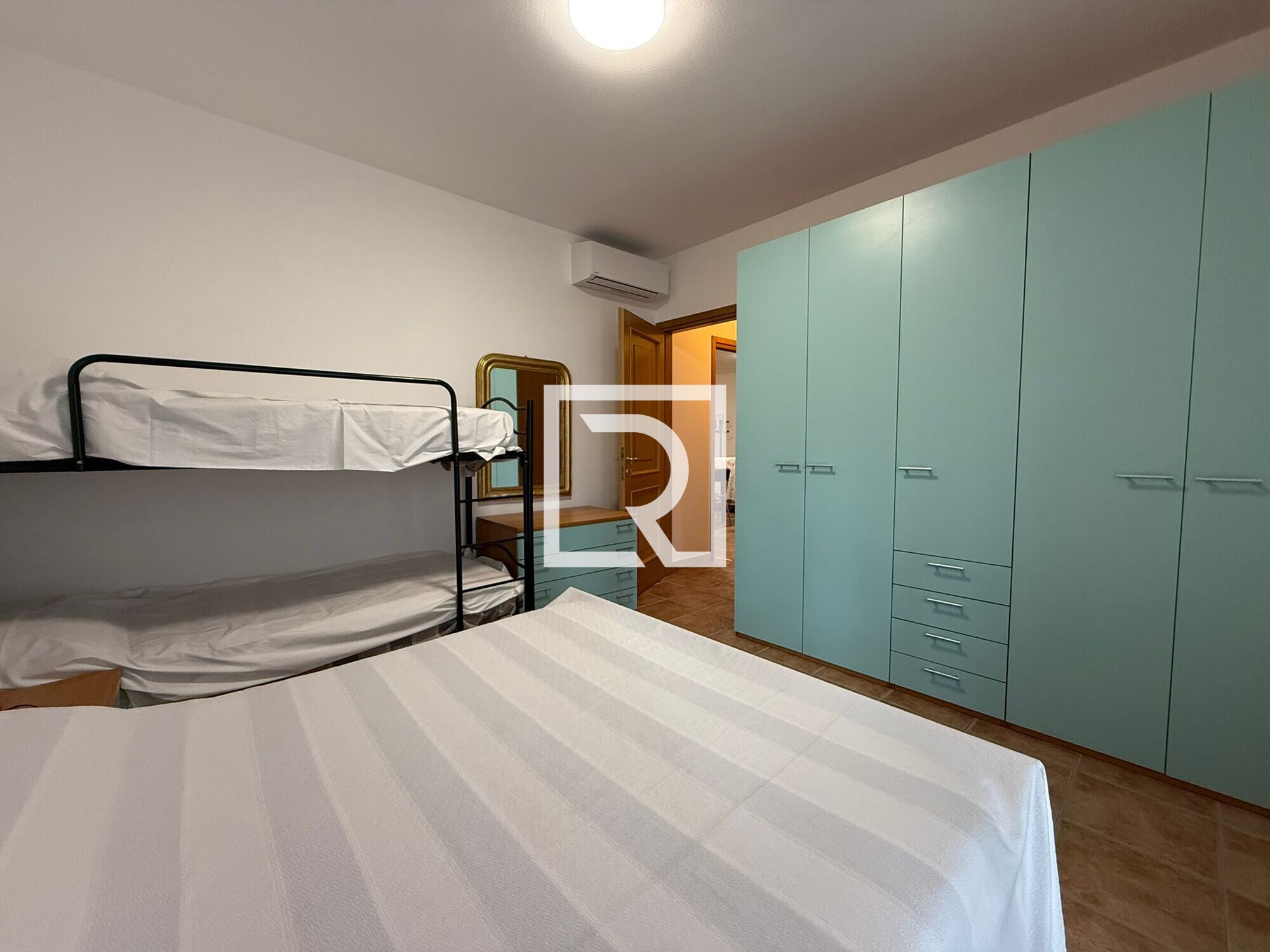 WhatsApp Image 2025-12-12 at 15.09.49