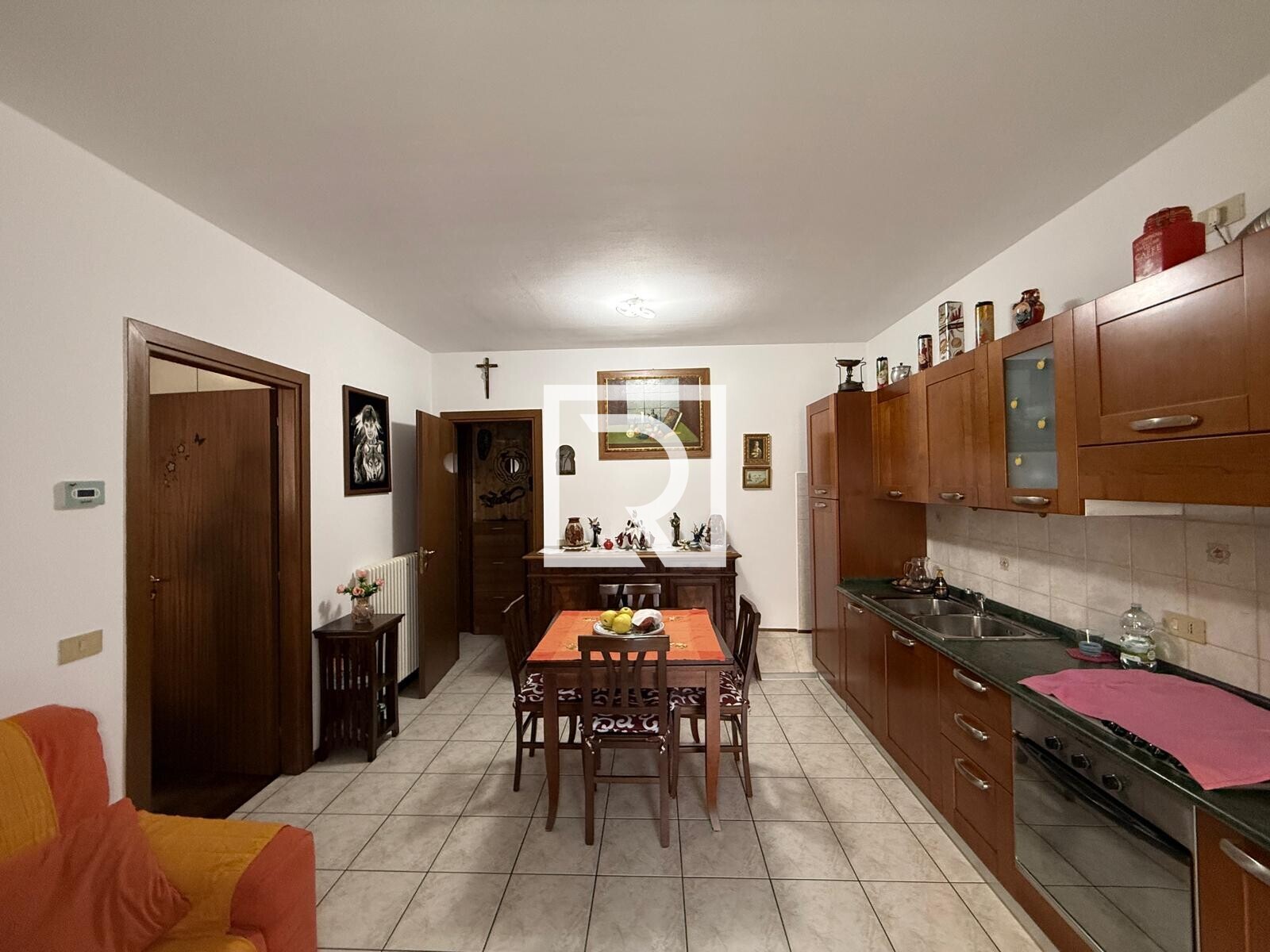 WhatsApp Image 2025-10-25 at 10.10.13