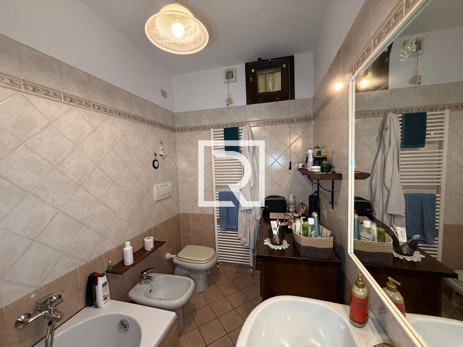 WhatsApp Image 2025-10-25 at 10.10.16