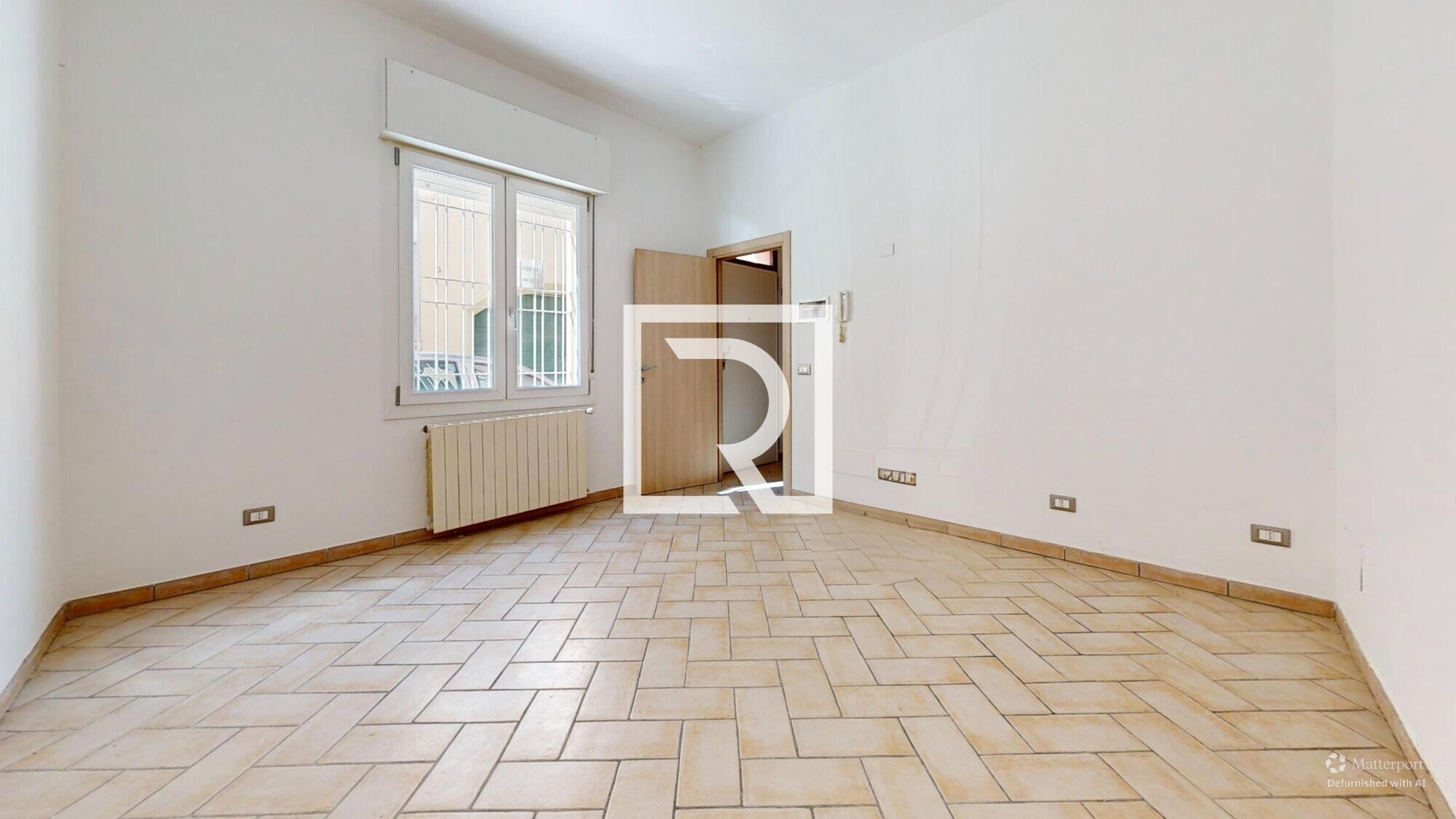 CASA--Bedroom-Defurnished 2