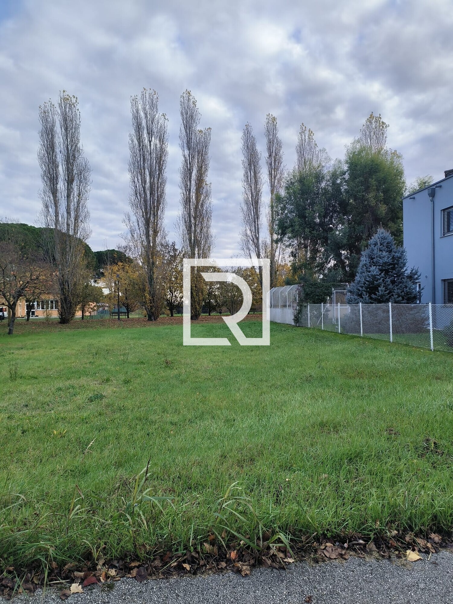 812af371-b0dd-4e38-9dd3-b094a91c3caa