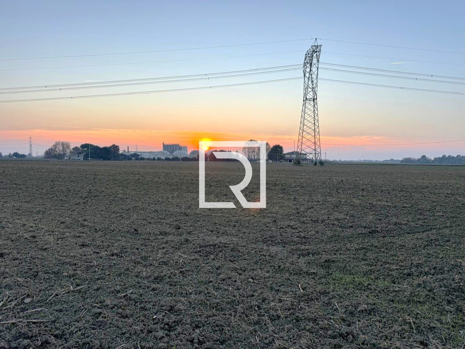 WhatsApp Image 2025-11-07 at 09.21.02