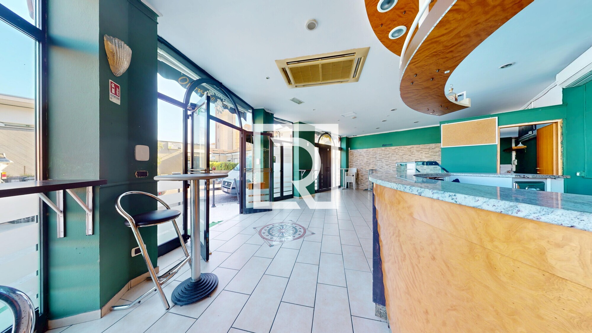 Negozio-Savignano-11072025_094512