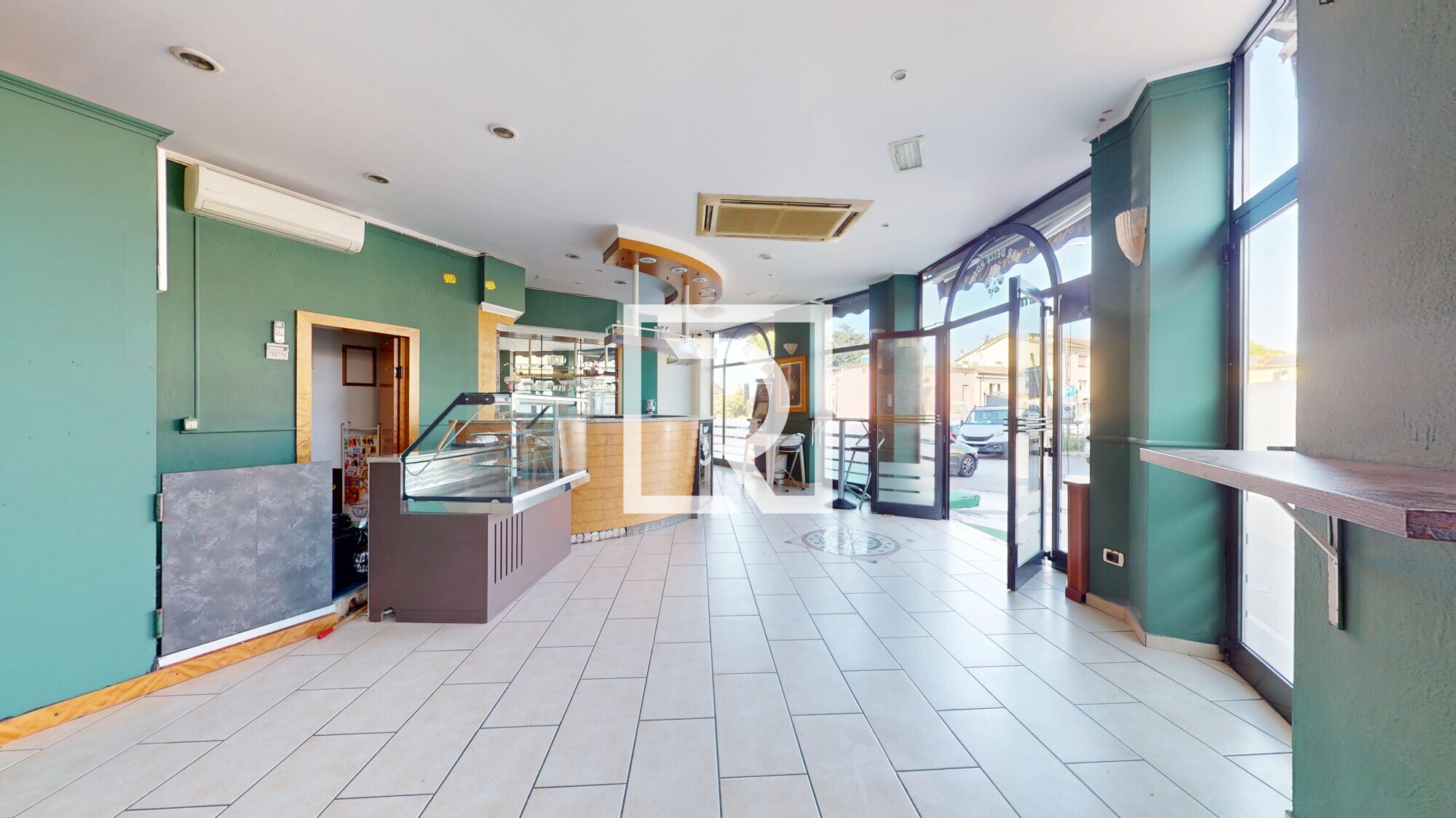 Negozio-Savignano-11072025_091630