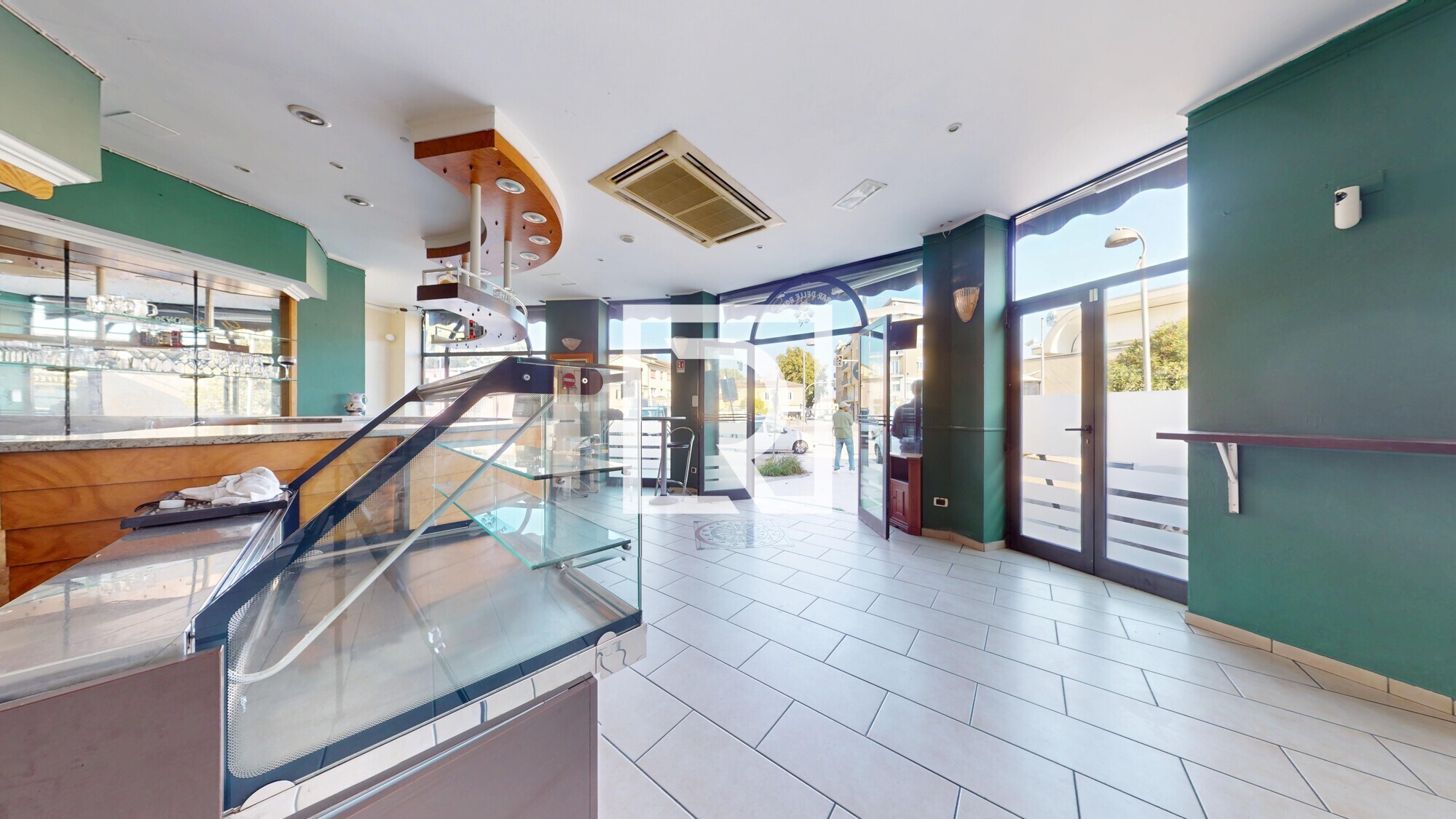 Negozio-Savignano-11072025_094435